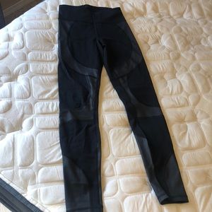 Brand new! Never worn lululemon leggings
